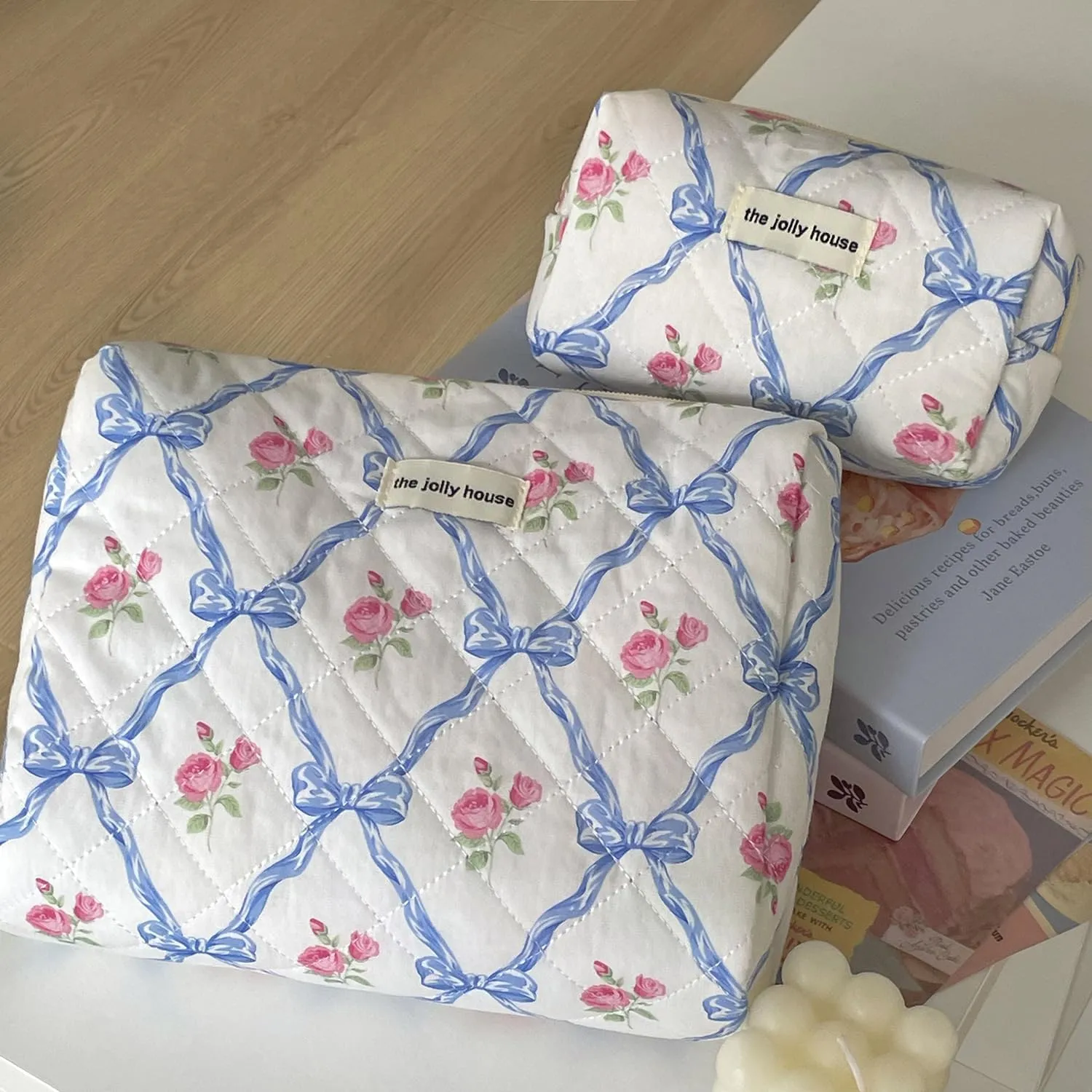 CYee Women Fairycore Quilted Makeup Bag Aesthetics Puffer Pouch Y2K Kawaii Storage Bags Bow Tie Floral Cosmetic Bag (L,Blue)