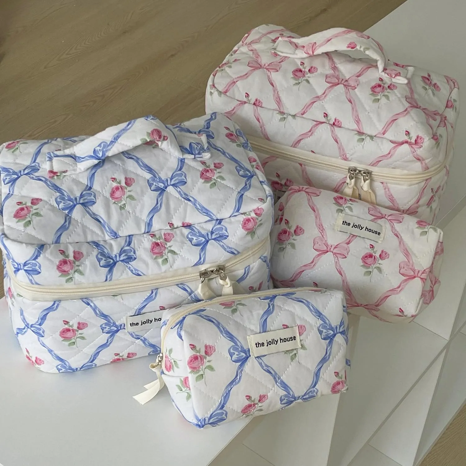 CYee Women Fairycore Quilted Makeup Bag Aesthetics Puffer Pouch Y2K Kawaii Storage Bags Bow Tie Floral Cosmetic Bag (L,Blue)