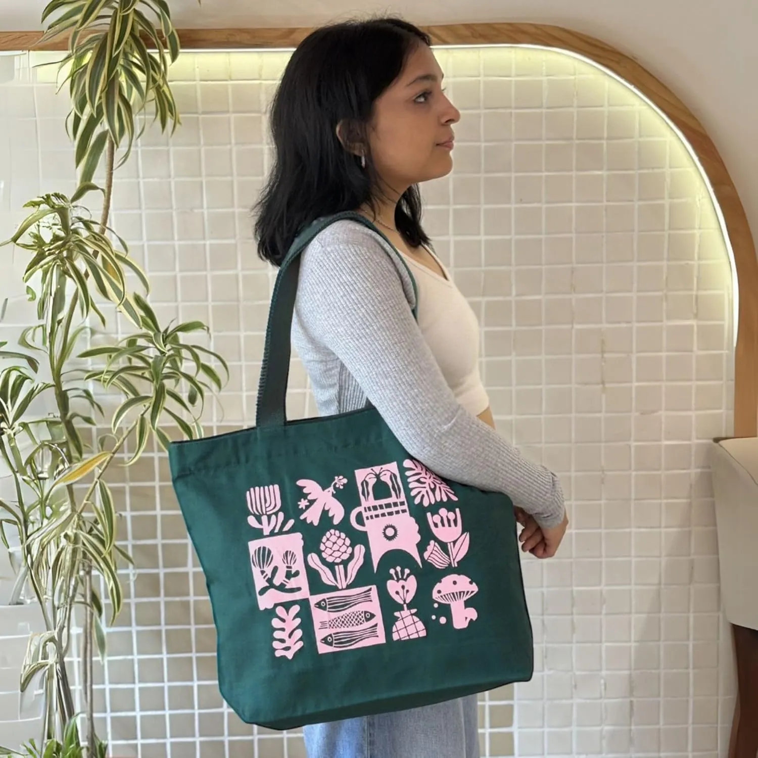 Ecoright Aesthetic Canvas Tote Bag for Women Large Zipper Tote Bags with Pocket, Womens Tote Bag for Yoga, Work, Beach