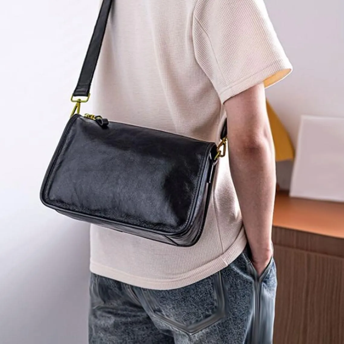 Mens Messenger Shoulder Bags Genuine Leather Casual Daypacks Briefcases Crossbody Bags Waist Packs 11Inch