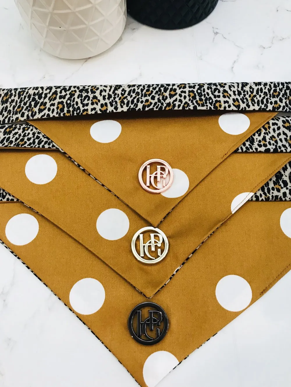 SCARF THE 'TARZAN' - HGP