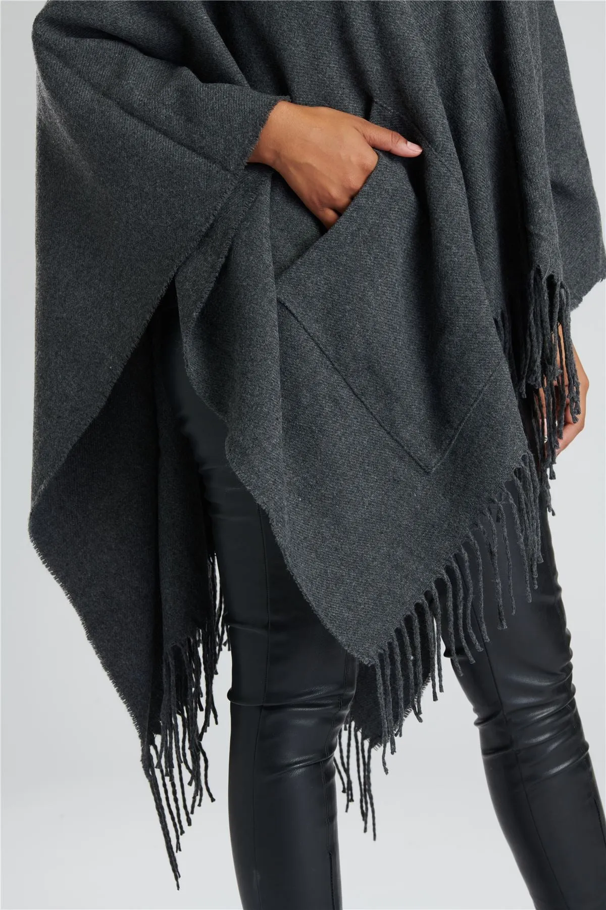 South Beach Womens Knitted Fringe Poncho