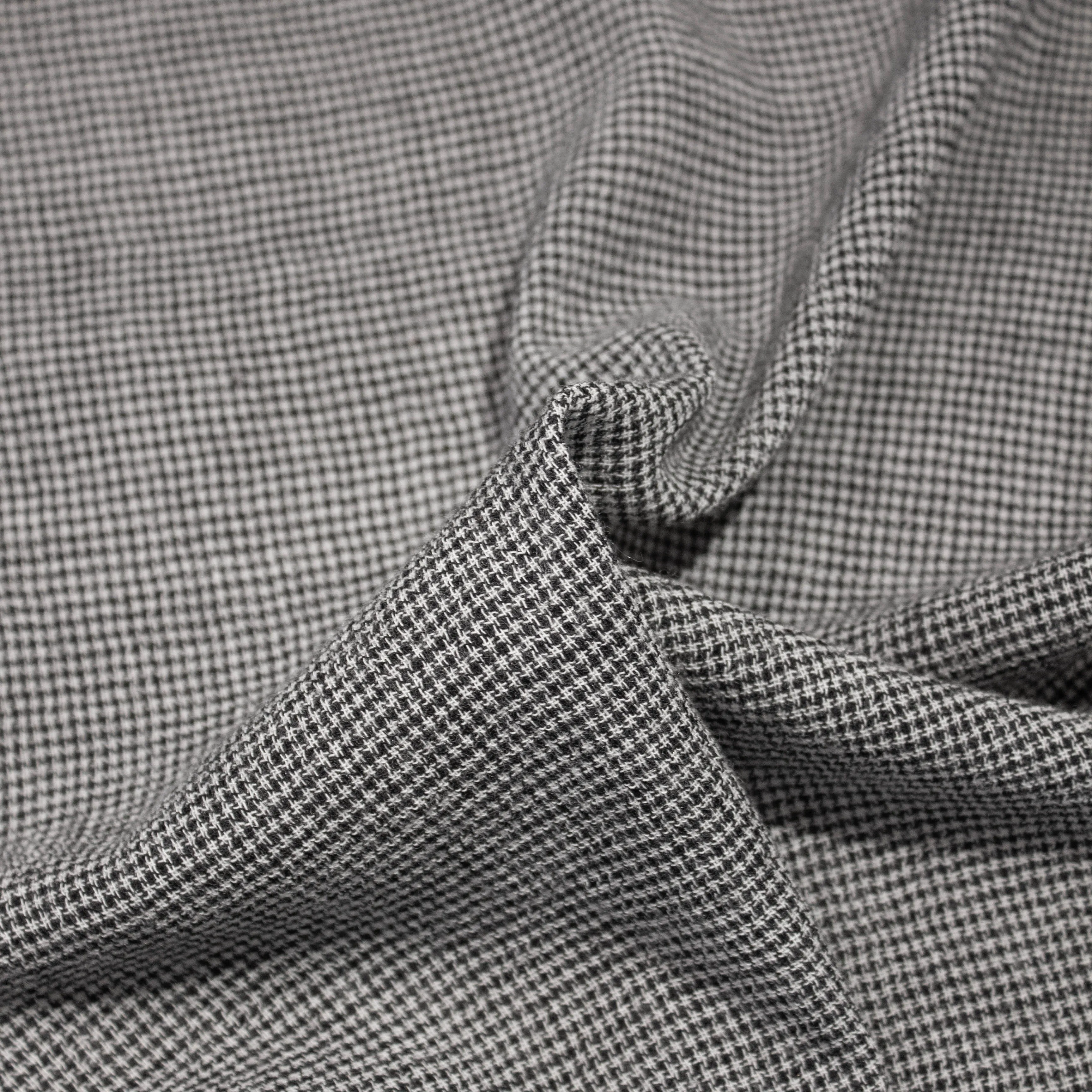 Tarik Black & White Pied de Poule Wool