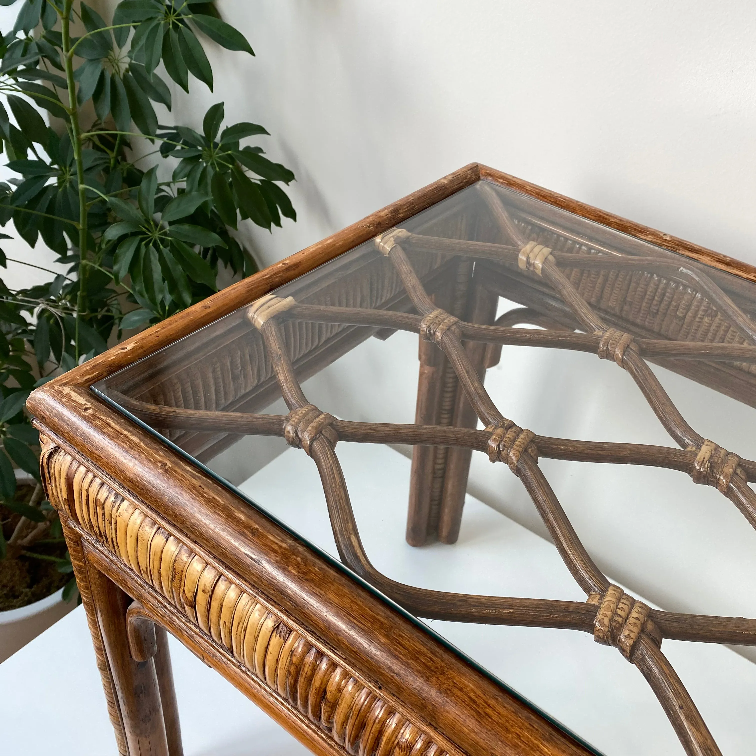 Vintage Rattan   Glass End Table / Side Table
