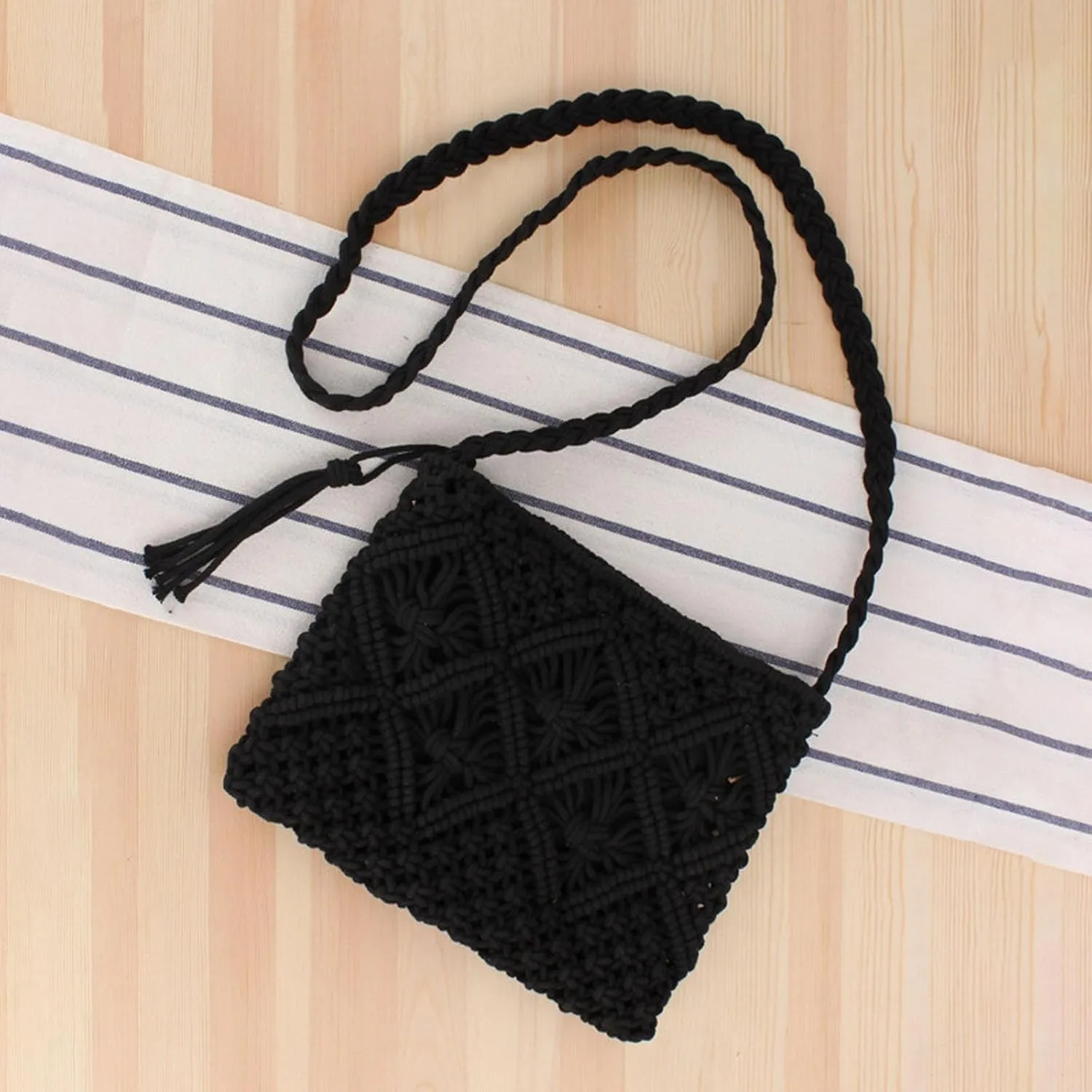 Womens Handwoven Crossbody Purse Summer Beach Clutch Purses Woven Handmade Shoulder Men Bags Shoulder (Black, One Size)